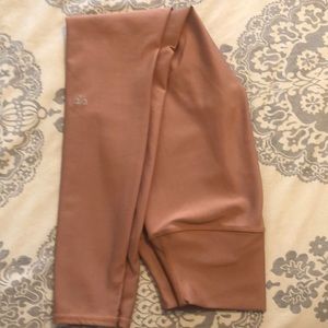 alo leggings in perfect condition!